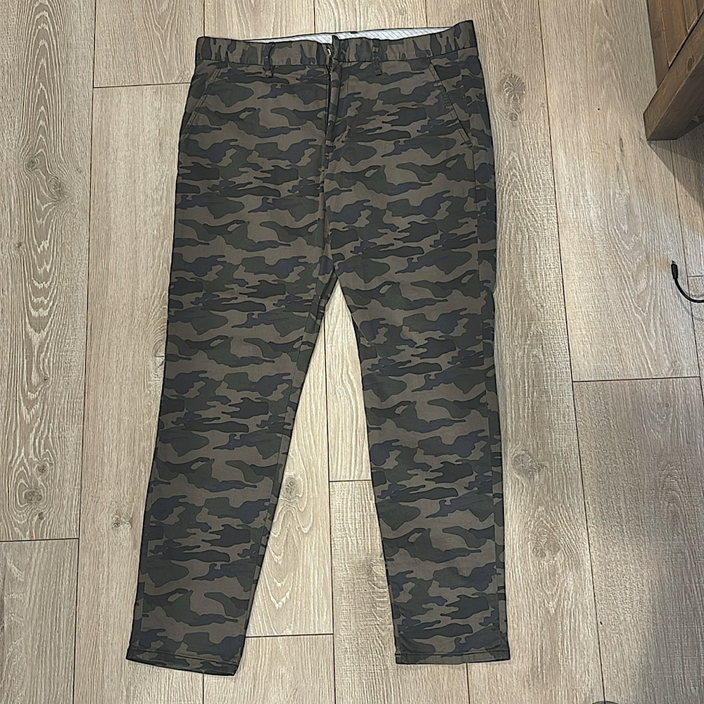 Joe’s soder dropped slim trouser